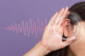 8 δουλειές που οδηγούν σε απώλεια ακοής και πώς να την αποτρέψετε
