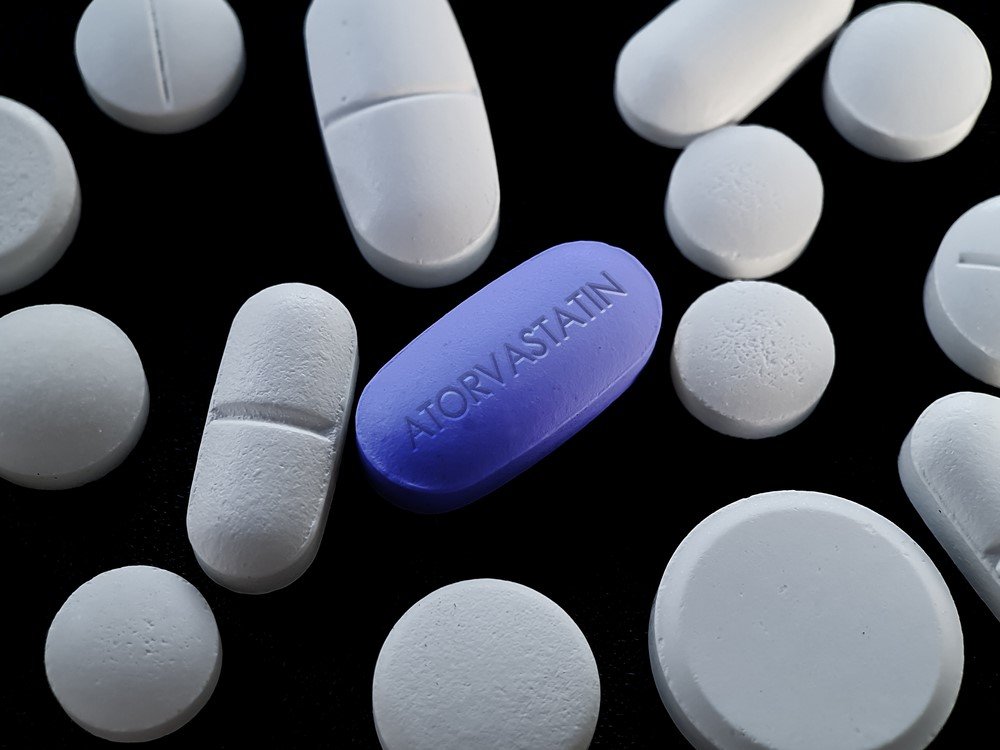 Lipitor (ατορβαστατίνη) 10, 20, 40, 80 mg επικαλυμμένα με λεπτό υμένιο δισκία. Πώς πρέπει να χρησιμοποιείται, ποιες είναι οι παρενέργειές του 1 Lipitor