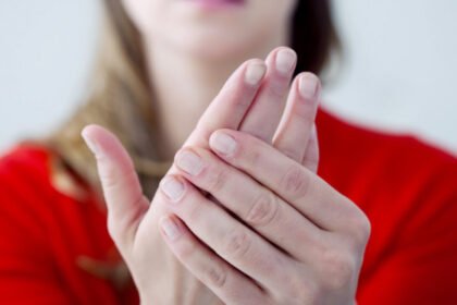 Πιθανές αιτίες για τις οποίες έχει κανείς κρύα χέρια