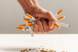Πόσο καιρό διαρκούν τα συμπτώματα της στέρησης της νικοτίνης μετά από τη διακοπή του καπνίσματος;