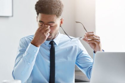 tholi orasi ponokefalos.jpeg