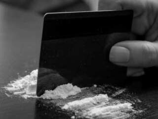 Πώς καταλαβαίνουμε ότι κάποιος κάνει χρήση κοκαΐνης