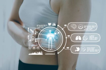 Η σύσταση σώματος είναι ο όρος που χρησιμοποιείται στην ιατρική κοινότητα για να περιγράψει το ποσοστό του λίπους, του νερού, των οστών, των μυών, του δέρματος και άλλων άπαχων ιστών που συνθέτουν το σώμα.